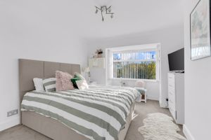 Photo 25- click for photo gallery